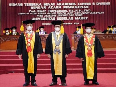 Ketua UNS Fintech Center Dilantik Menjadi Guru Besar Termuda di UNS